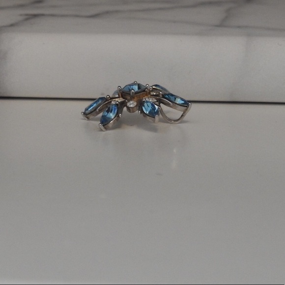 Blue and Silver Snowflake Pendant - Picture 4 of 5